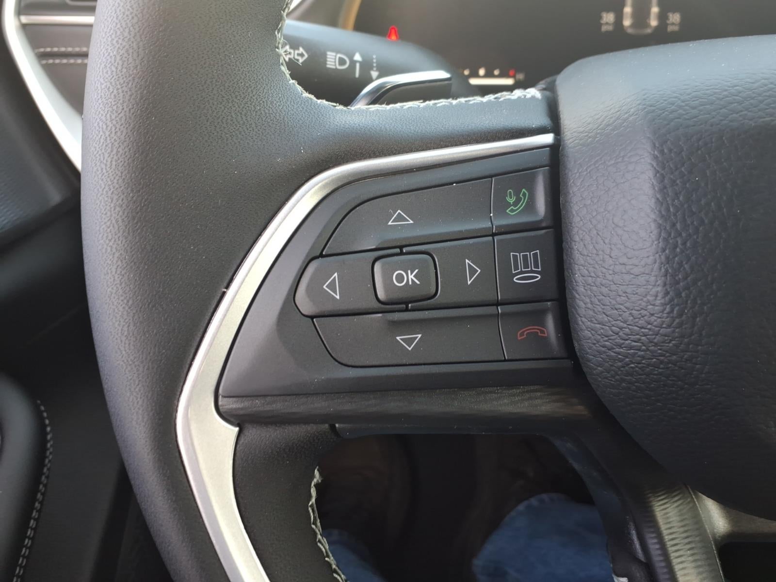 2026 Jeep Grand Cherokee GRAND CHEROKEE LAREDO X 4X4