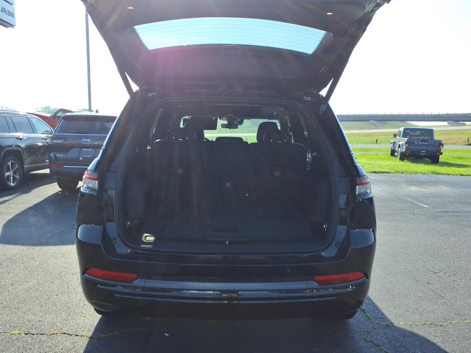 2026 Jeep Grand Cherokee GRAND CHEROKEE LIMITED RESERVE 4X4