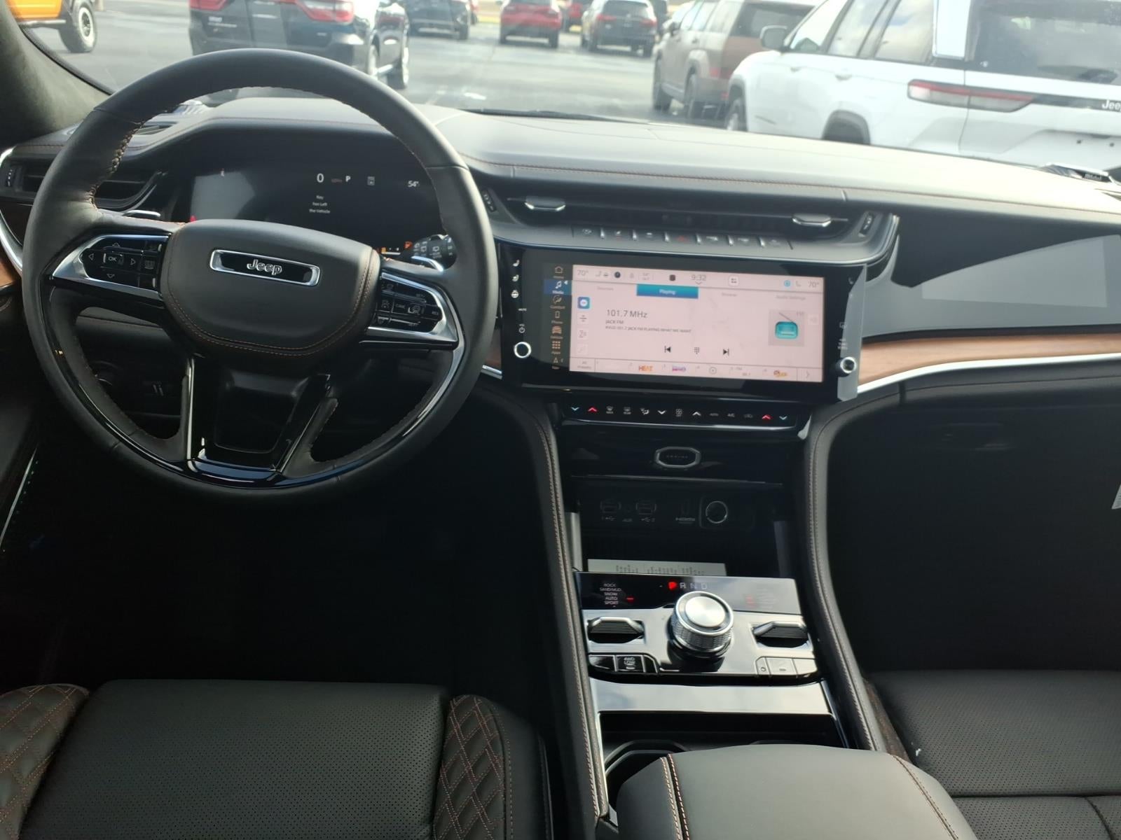 2026 Jeep Grand Cherokee GRAND CHEROKEE SUMMIT 4X4