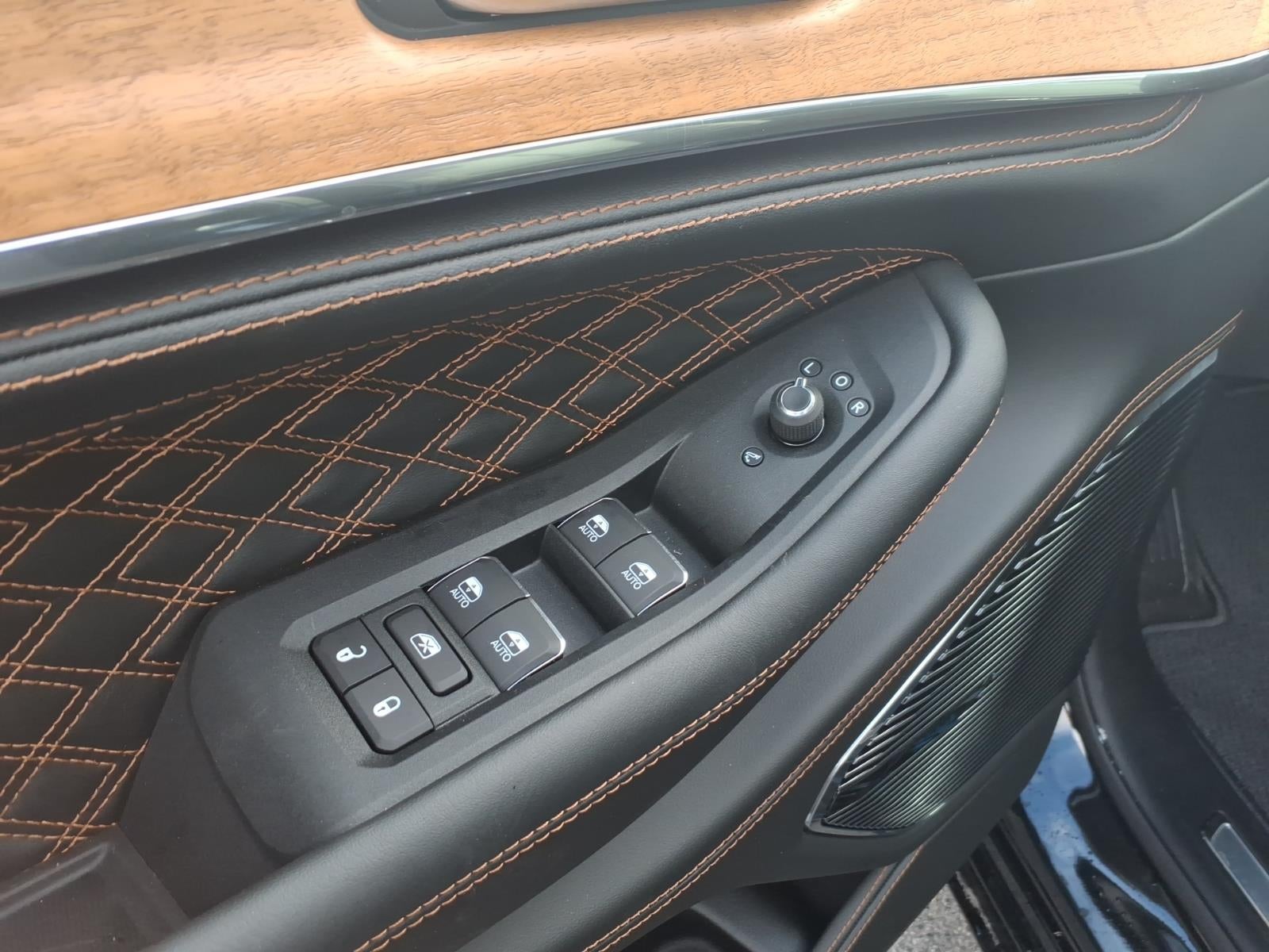 2026 Jeep Grand Cherokee GRAND CHEROKEE SUMMIT 4X4