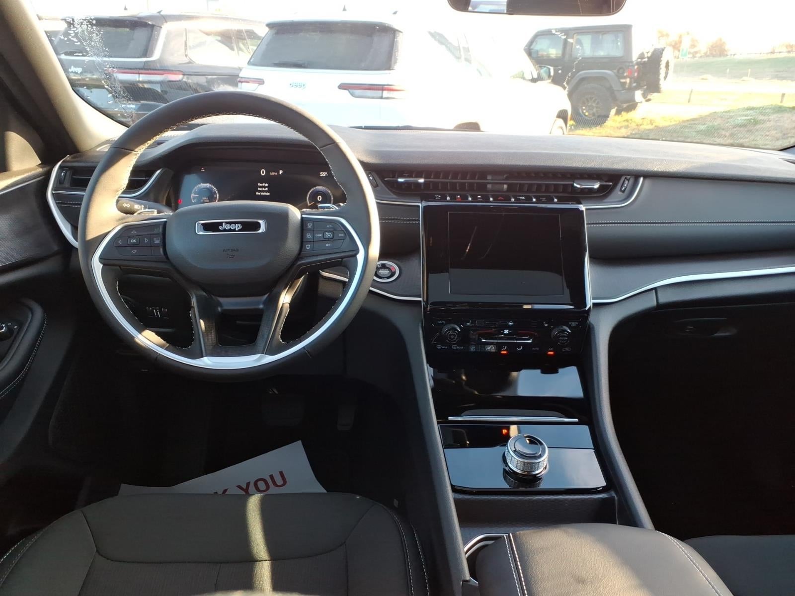 2025 Jeep Grand Cherokee GRAND CHEROKEE L LAREDO X 4X2