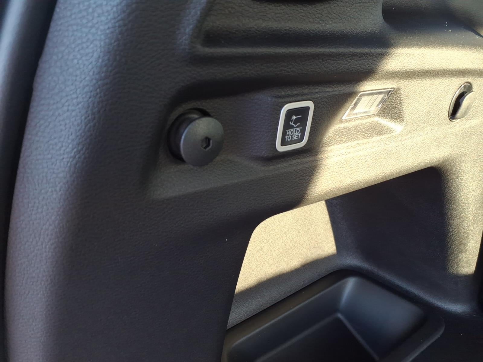 2025 Jeep Grand Cherokee GRAND CHEROKEE L LAREDO X 4X2