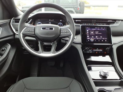 2025 Jeep Grand Cherokee GRAND CHEROKEE L LAREDO 4X4