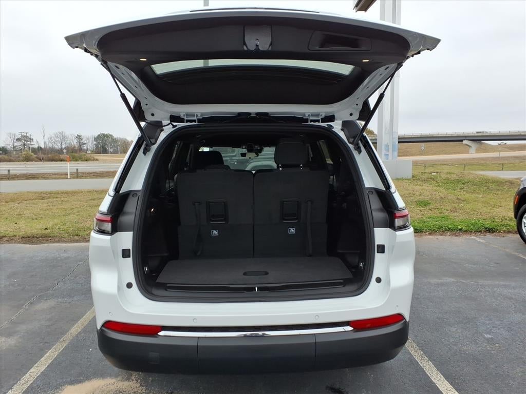 2025 Jeep Grand Cherokee GRAND CHEROKEE L LAREDO 4X4