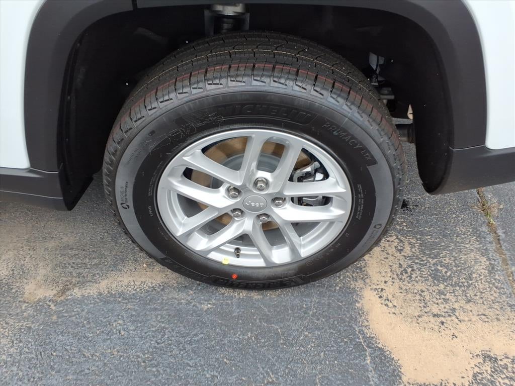 2025 Jeep Grand Cherokee GRAND CHEROKEE L LAREDO 4X4