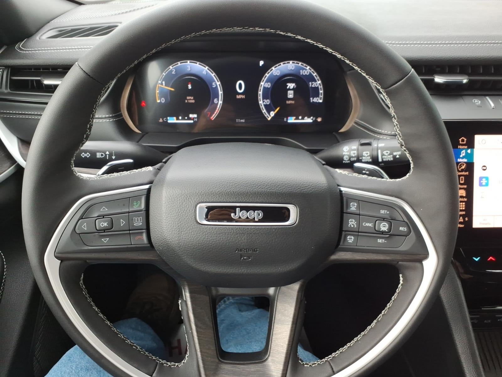 2026 Jeep Grand Cherokee GRAND CHEROKEE L LAREDO ALTITUDE 4X4