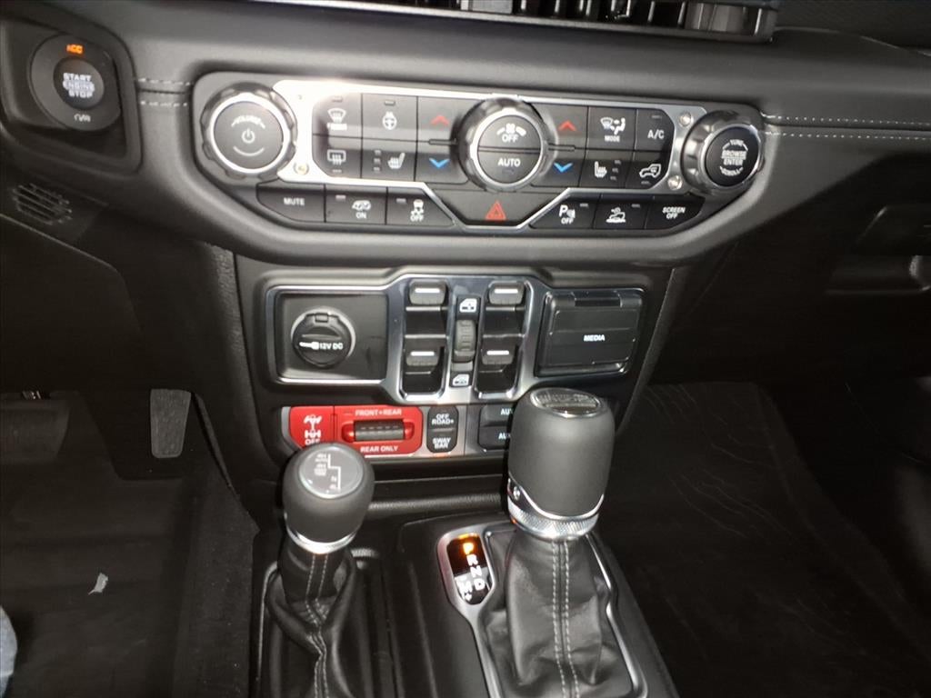 2025 Jeep Wrangler WRANGLER 4-DOOR RUBICON 392