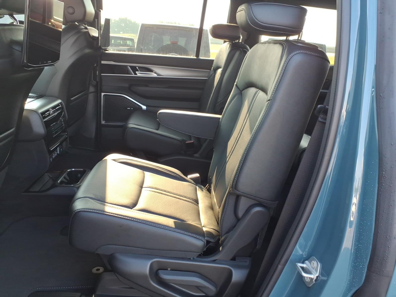 2026 Jeep Grand Wagoneer GRAND WAGONEER LIMITED ALTITUDE 4X4