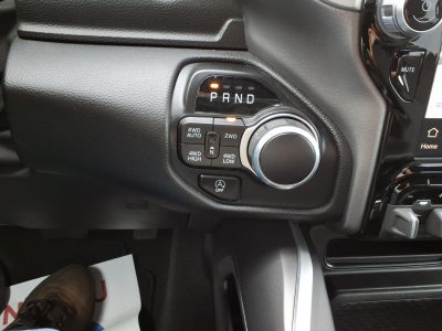 2023 RAM 1500 Big Horn Crew Cab 4x4 5'7' Box