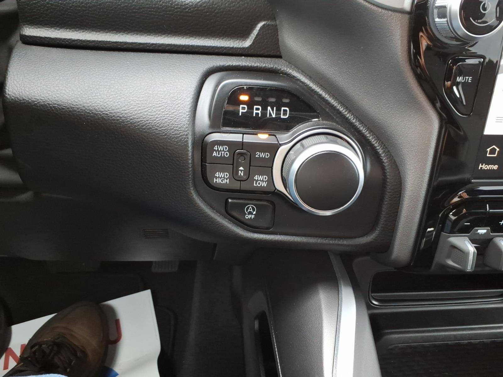 2023 RAM 1500 Big Horn Crew Cab 4x4 5'7' Box
