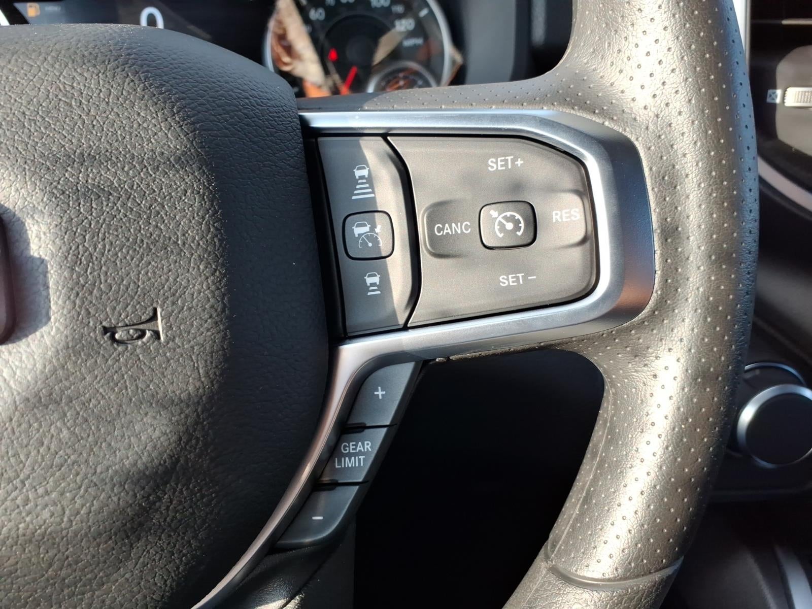 2026 RAM Ram 1500 RAM 1500 EXPRESS CREW CAB 4X4 5'7' BOX