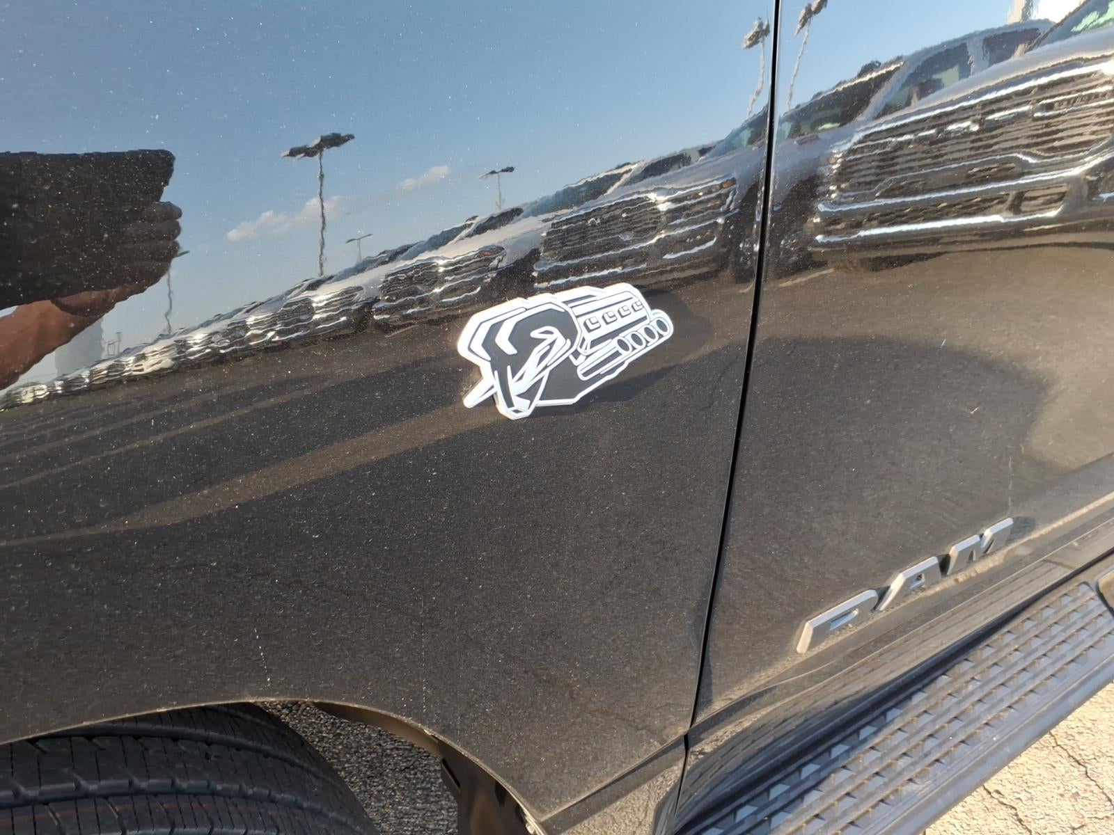 2026 RAM 1500 RAM 1500 EXPRESS CREW CAB 4X4 5'7' BOX