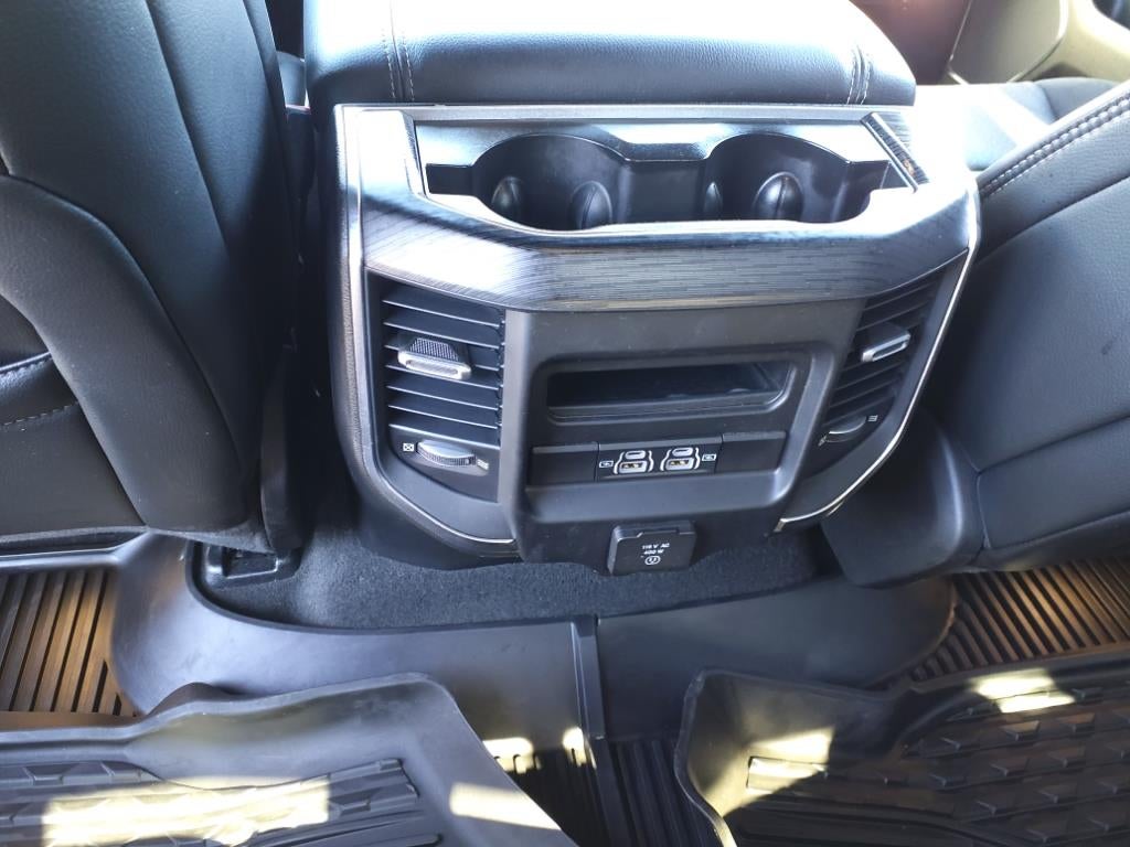 2023 RAM 1500 Laramie Crew Cab 4x4 5'7' Box