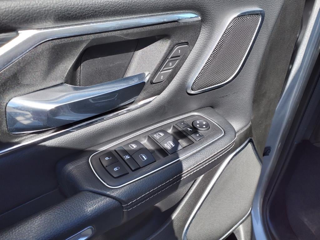 2023 RAM 1500 Laramie Crew Cab 4x4 5'7' Box