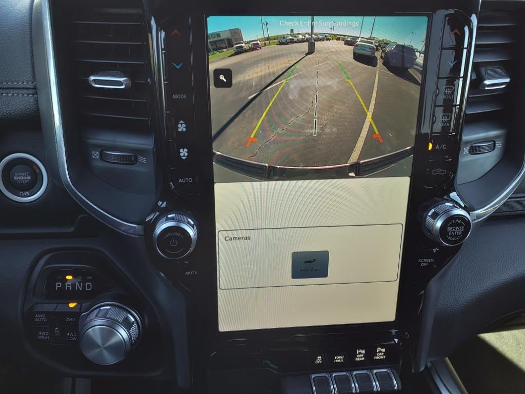 2023 RAM 1500 Laramie Crew Cab 4x4 5'7' Box