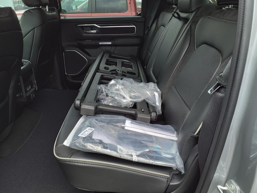 2023 RAM 1500 Laramie Crew Cab 4x4 5'7' Box
