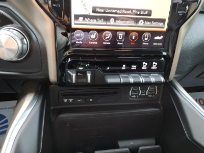 2019 RAM 1500 Laramie Crew Cab 4x4 5'7' Box