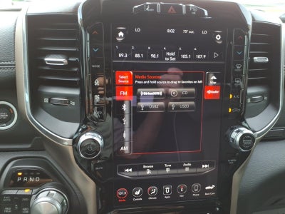 2019 RAM 1500 Laramie Crew Cab 4x4 5'7' Box