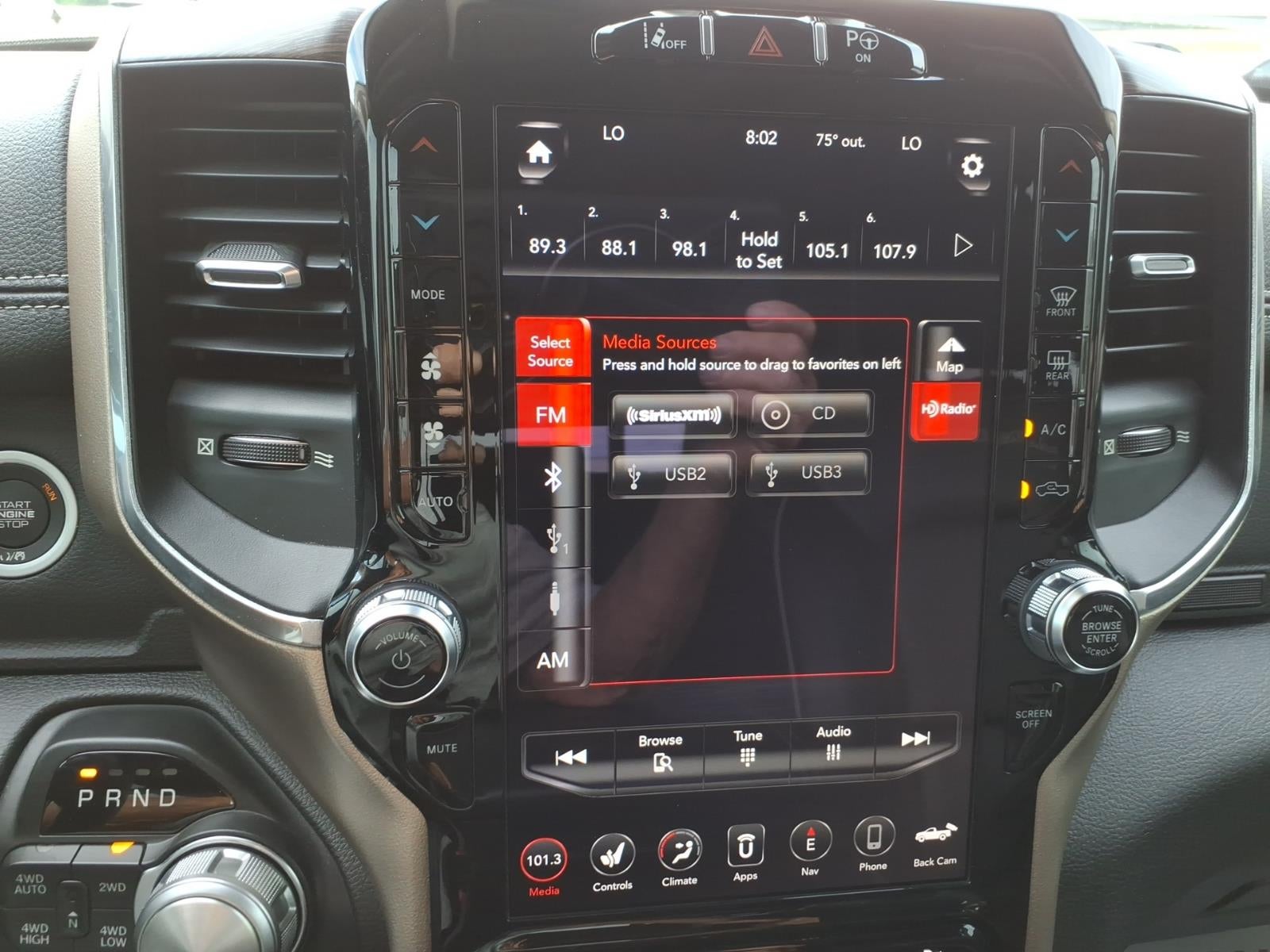 2019 RAM 1500 Laramie Crew Cab 4x4 5'7' Box