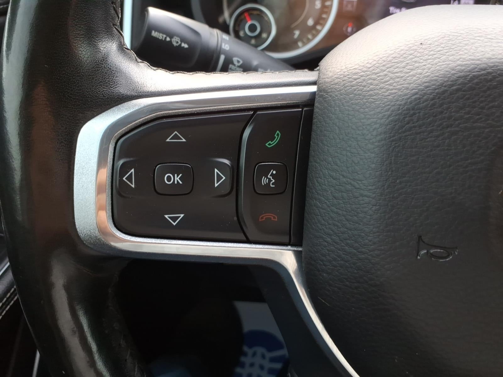 2019 RAM 1500 Laramie Crew Cab 4x4 5'7' Box
