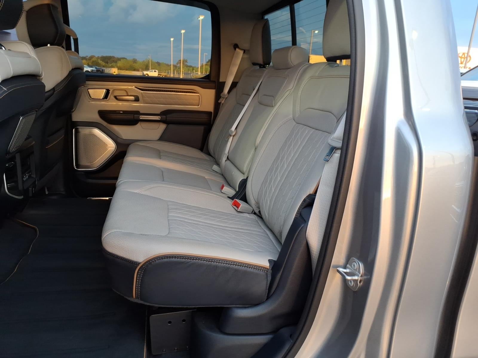 2025 RAM 1500 Tungsten Crew Cab 4x4 5'7' Box