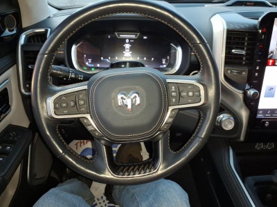 2025 RAM 1500 Tungsten Crew Cab 4x4 5'7' Box