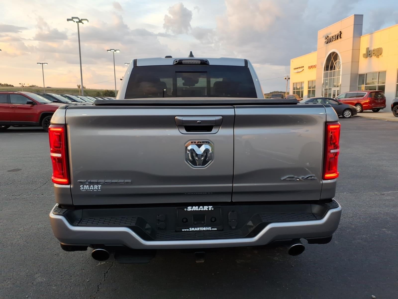 2025 RAM 1500 Tungsten Crew Cab 4x4 5'7' Box