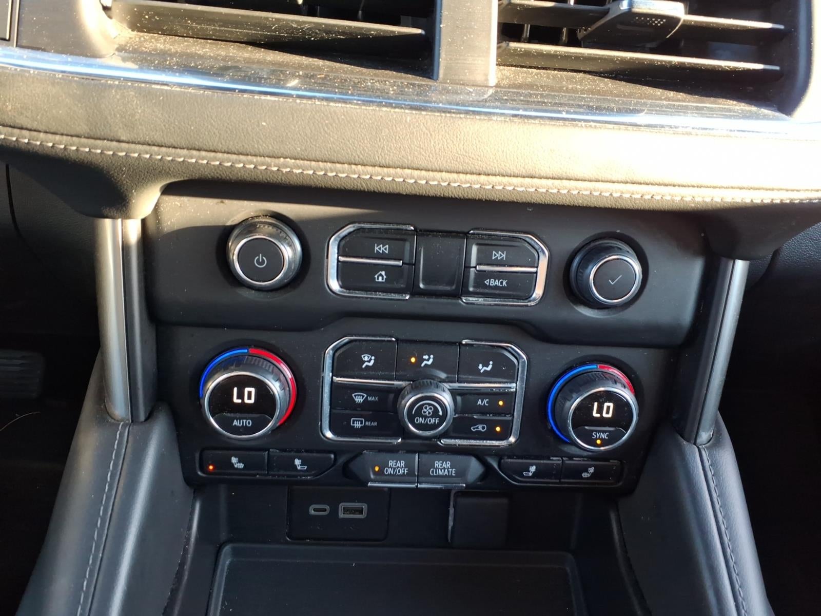 2024 Chevrolet Suburban 4WD LT