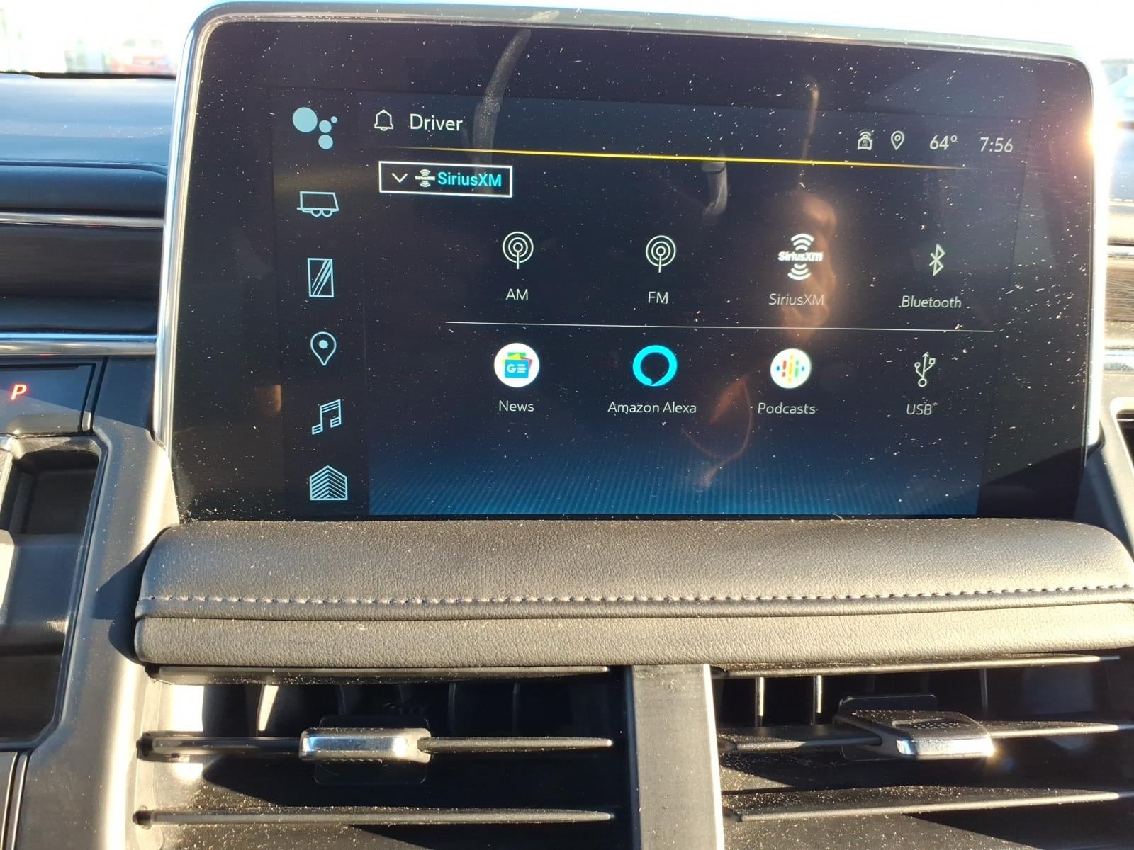 2024 Chevrolet Suburban 4WD LT