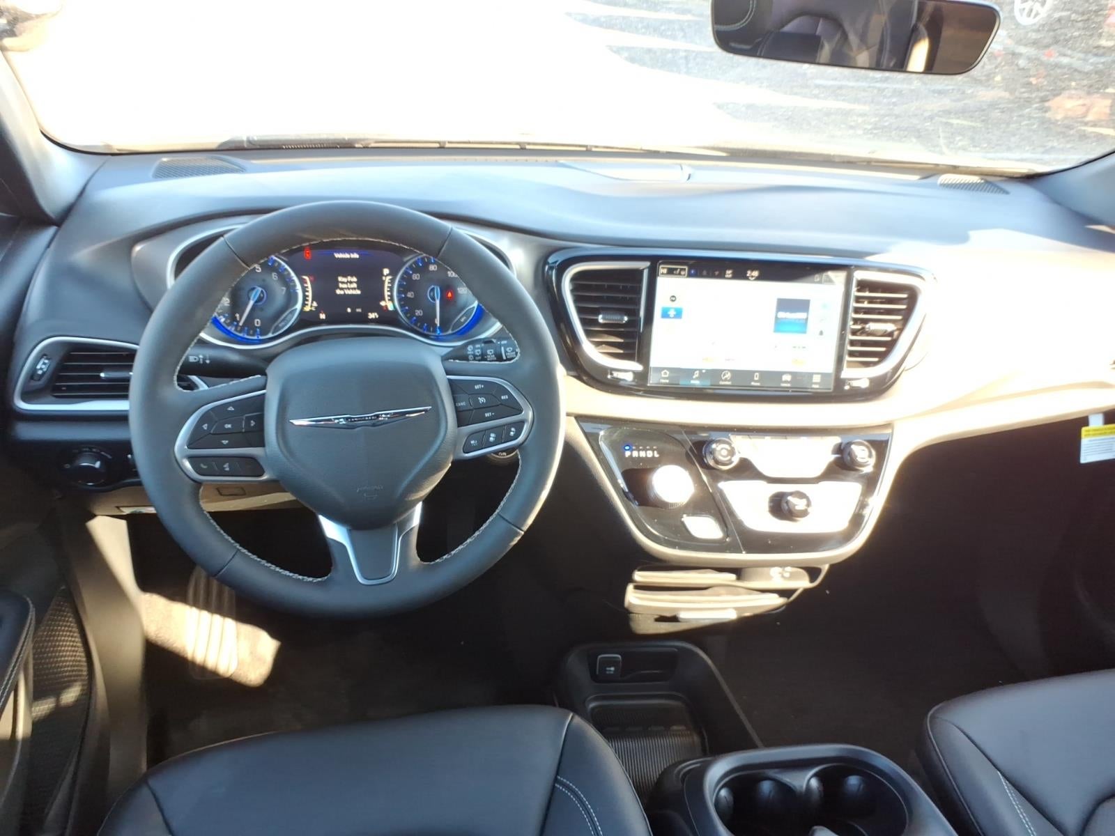 2026 Chrysler Voyager VOYAGER LX