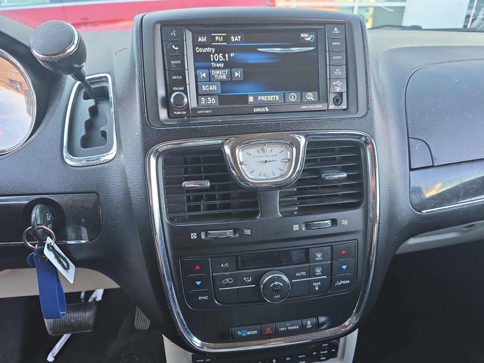 2012 Chrysler Town & Country Touring-L