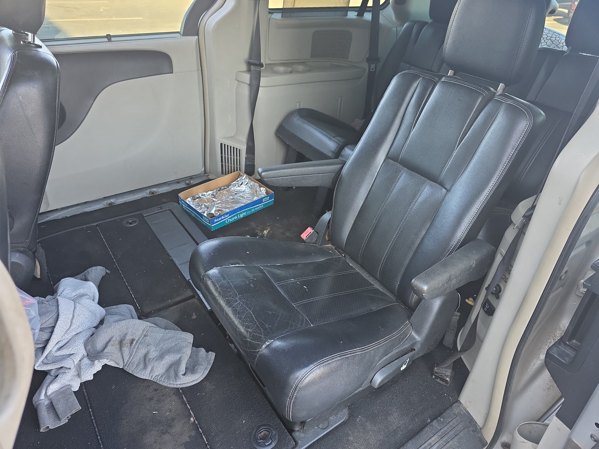 2012 Chrysler Town & Country Touring-L