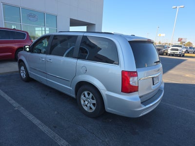 2012 Chrysler Town & Country Touring-L