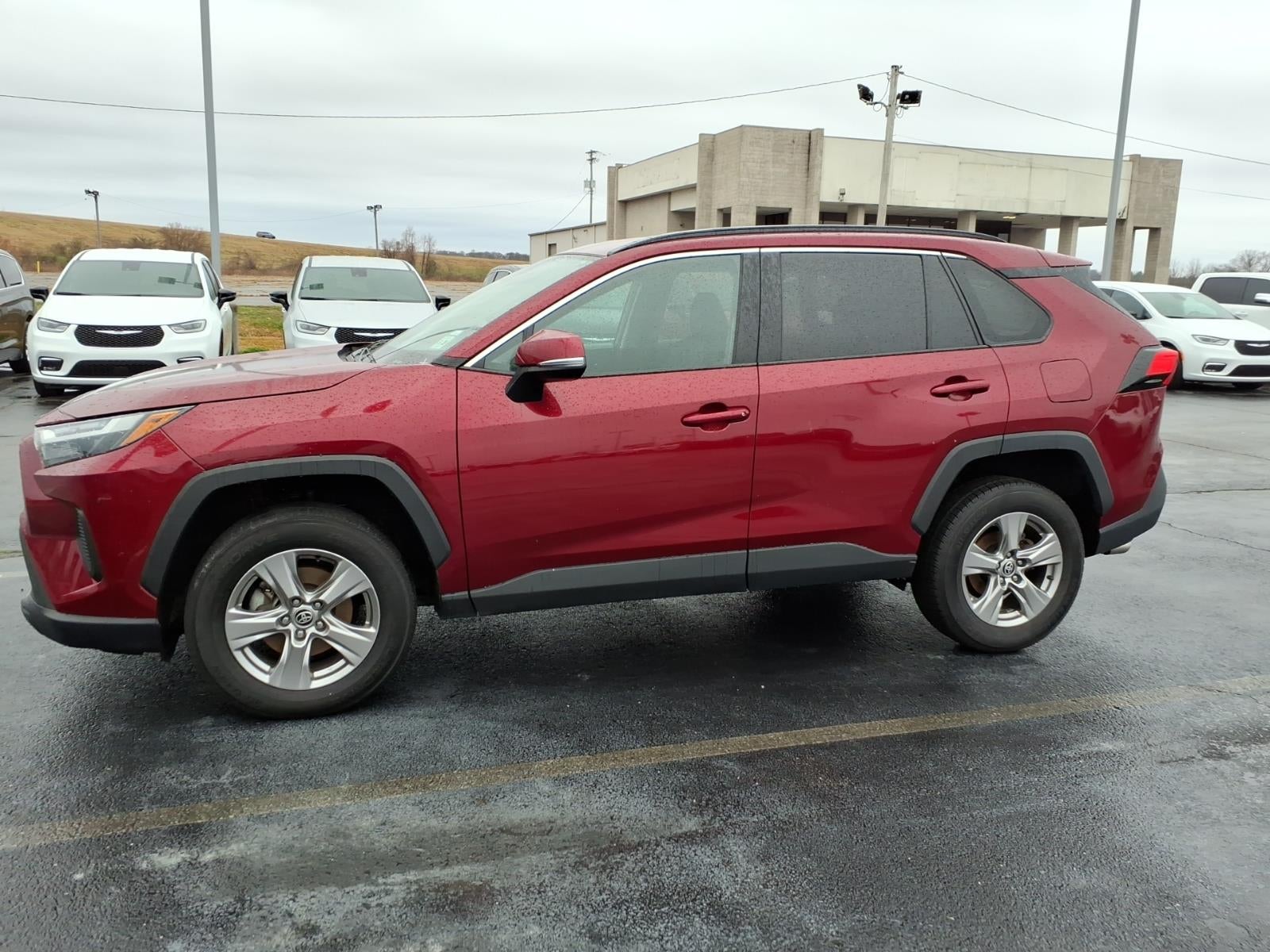 2023 Toyota RAV4 XLE