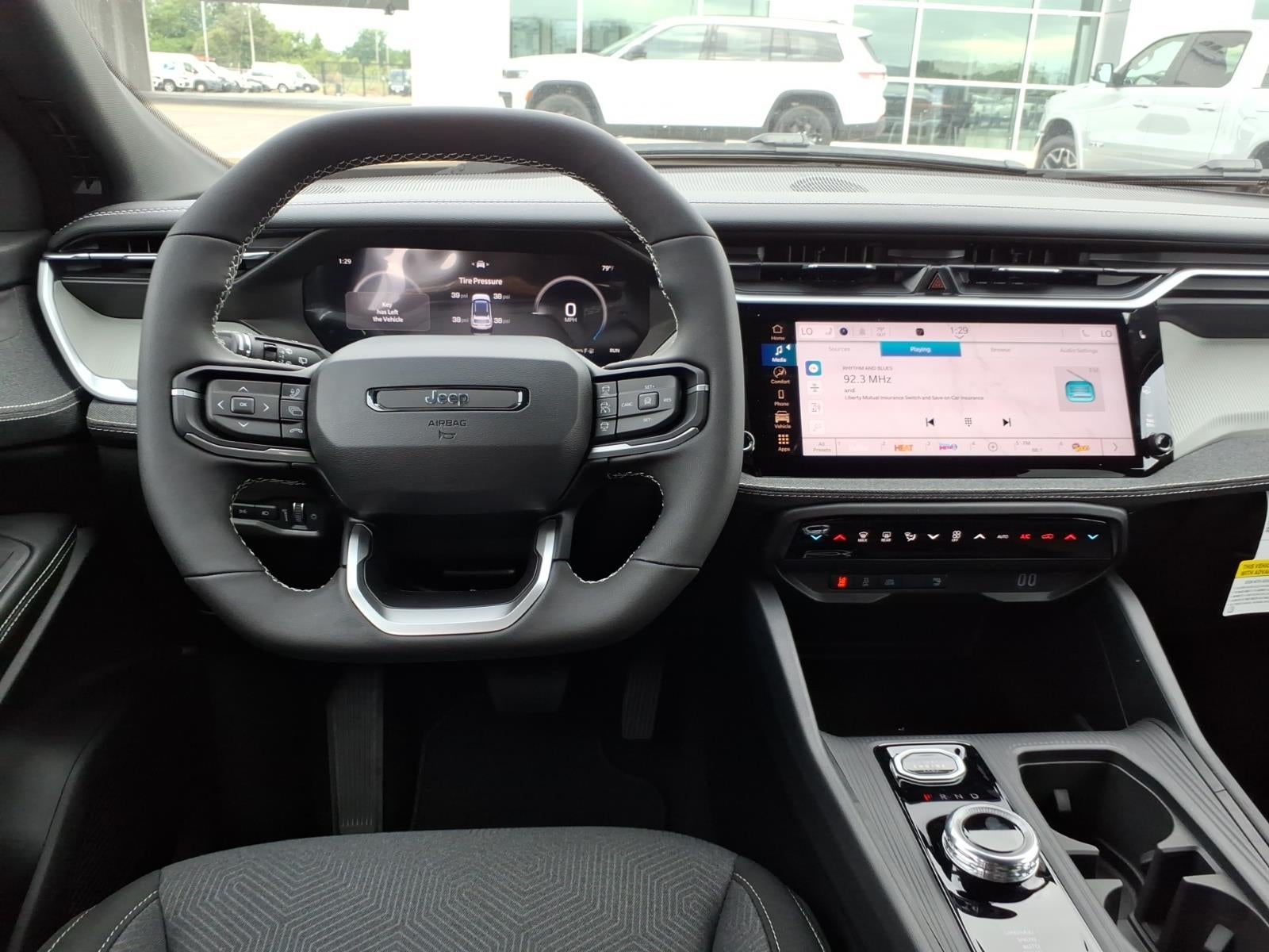 2026 Jeep Cherokee CHEROKEE LAREDO 4X4