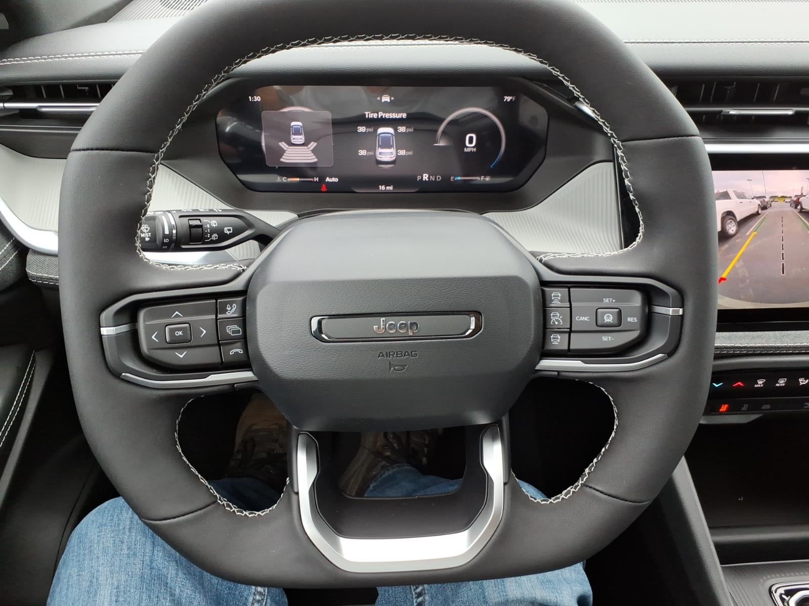 2026 Jeep Cherokee CHEROKEE LAREDO 4X4