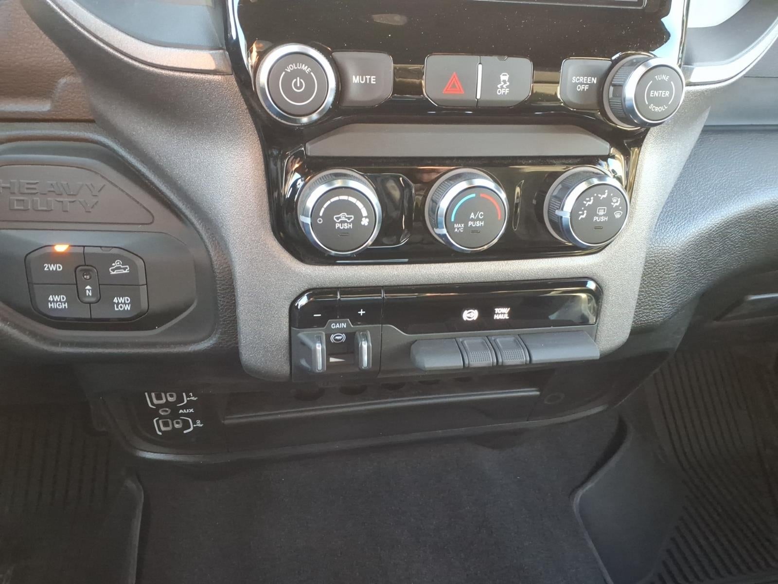 2026 RAM Ram 2500 RAM 2500 WARLOCK CREW CAB 4X4 6'4' BOX