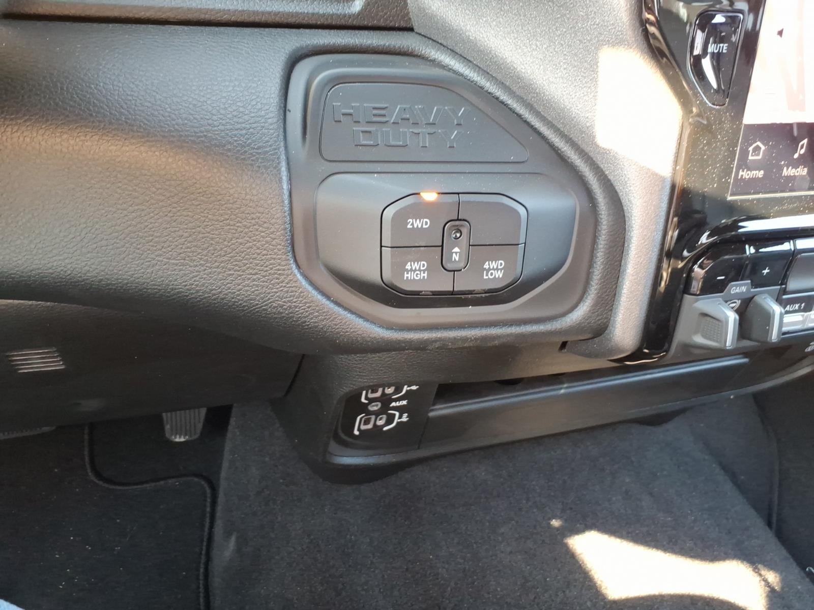 2026 RAM Ram 2500 RAM 2500 TRADESMAN CREW CAB 4X4 6'4' BOX