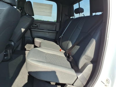 2026 RAM Ram 2500 RAM 2500 BLACK EXPRESS CREW CAB 4X4 6'4' BOX
