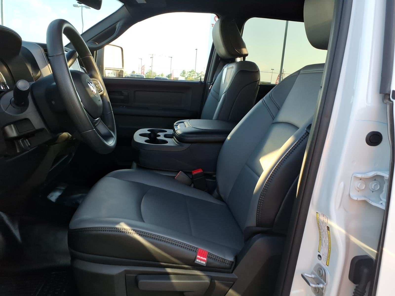 2026 RAM Ram 3500 RAM 3500 TRADESMAN CREW CAB 4X4 8' BOX