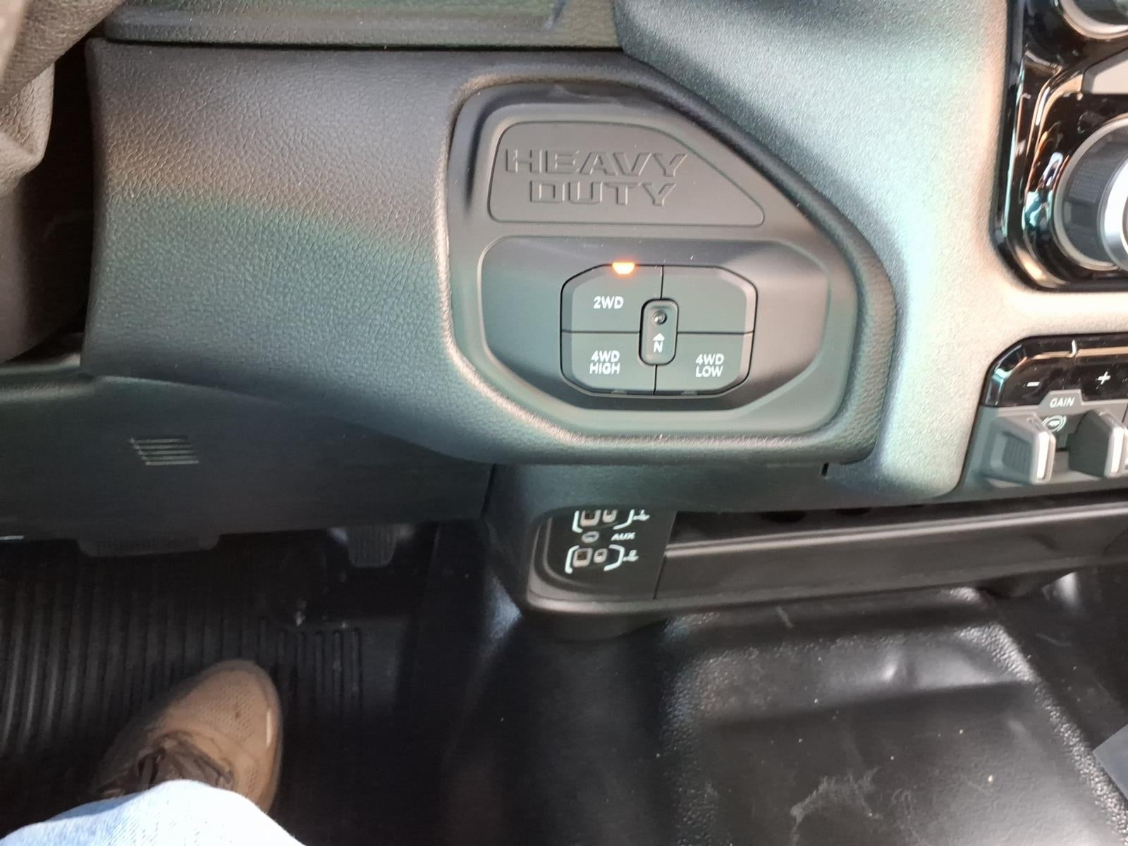 2026 RAM Ram 3500 RAM 3500 TRADESMAN CREW CAB 4X4 8' BOX