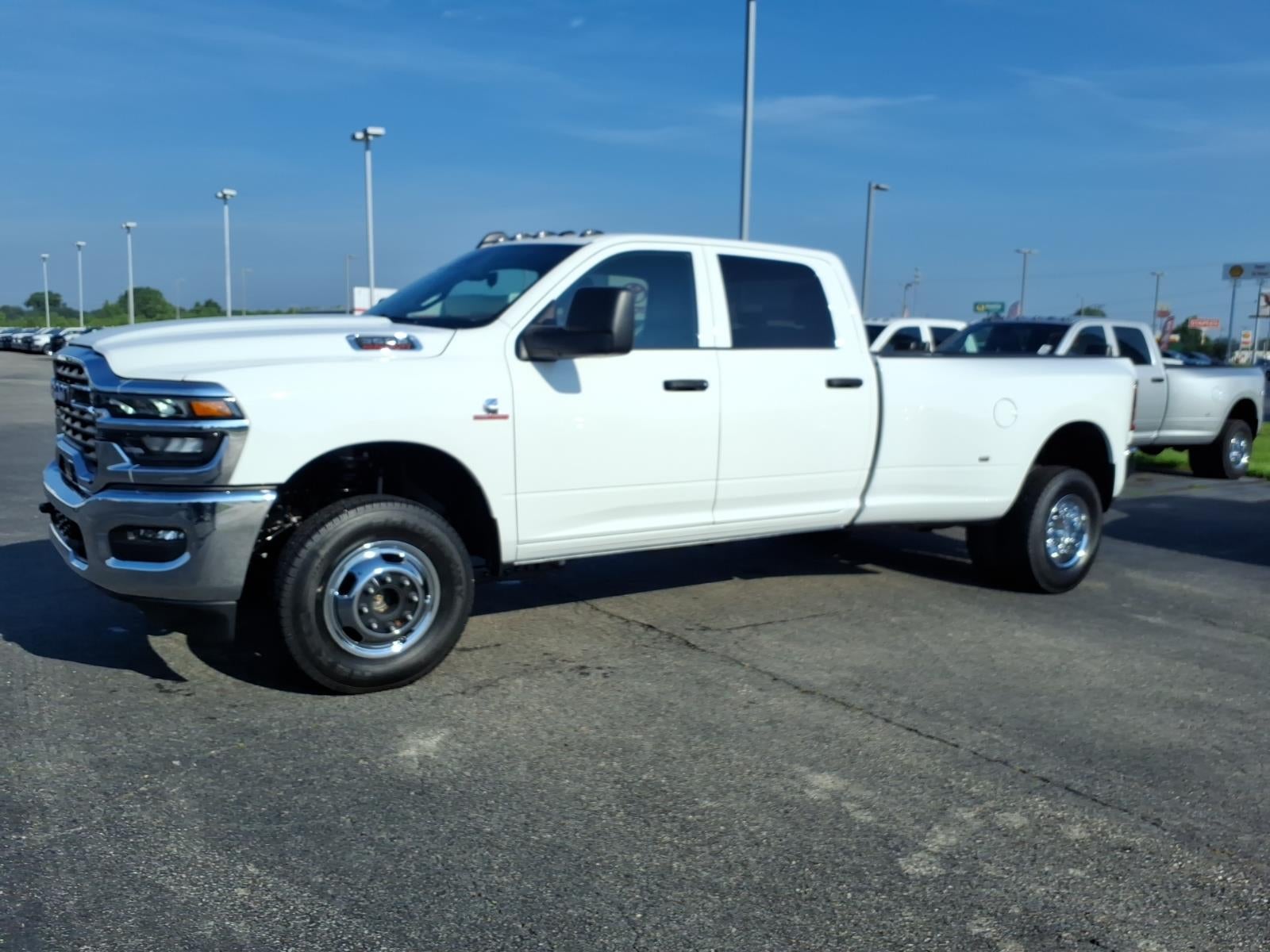 2026 RAM Ram 3500 RAM 3500 TRADESMAN CREW CAB 4X4 8' BOX
