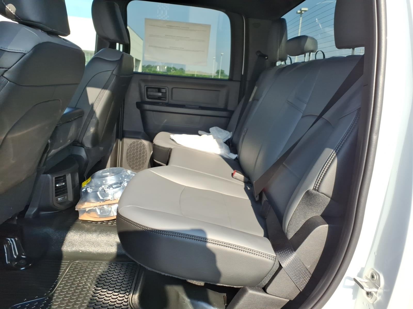 2026 RAM Ram 3500 RAM 3500 TRADESMAN CREW CAB 4X4 8' BOX