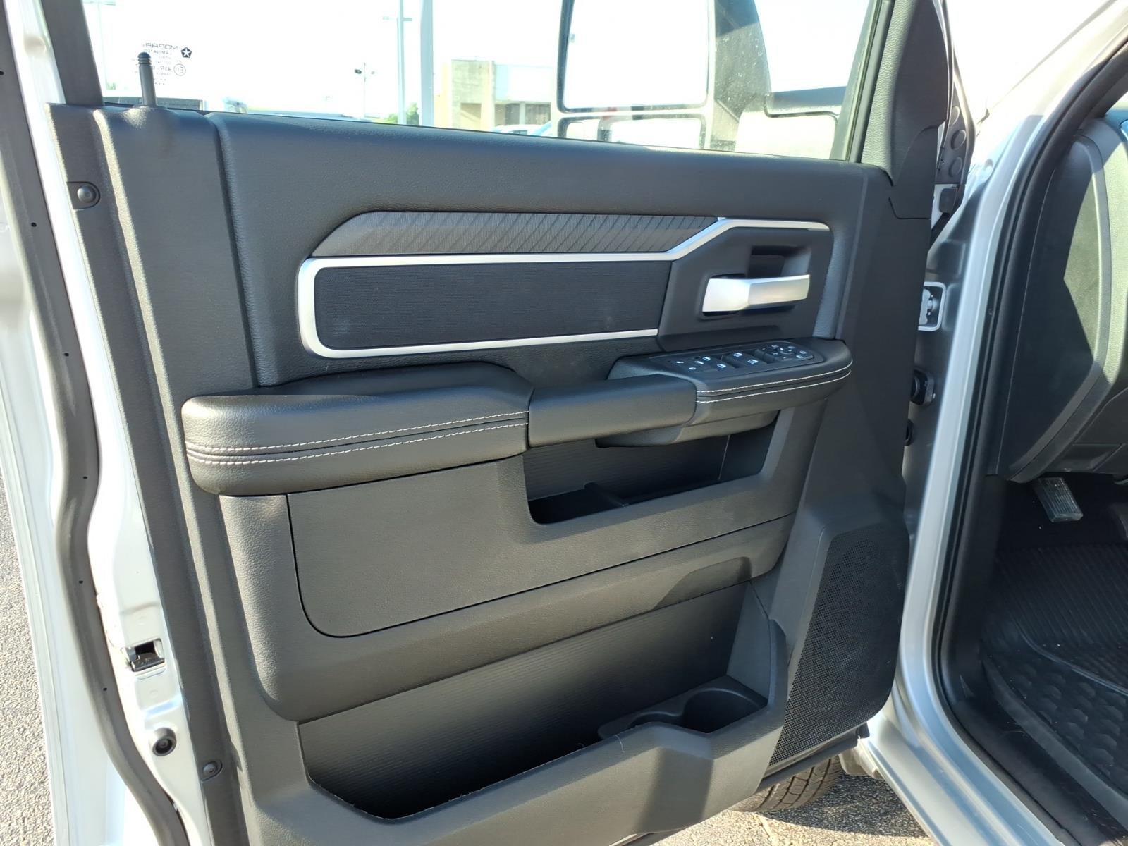 2026 RAM 3500 RAM 3500 BIG HORN CREW CAB 4X4 8' BOX
