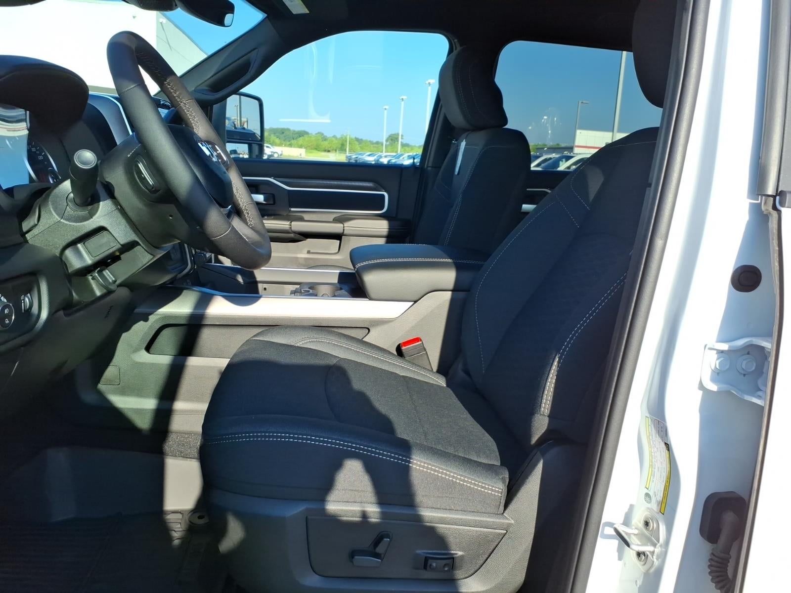 2026 RAM 3500 RAM 3500 BIG HORN CREW CAB 4X4 8' BOX