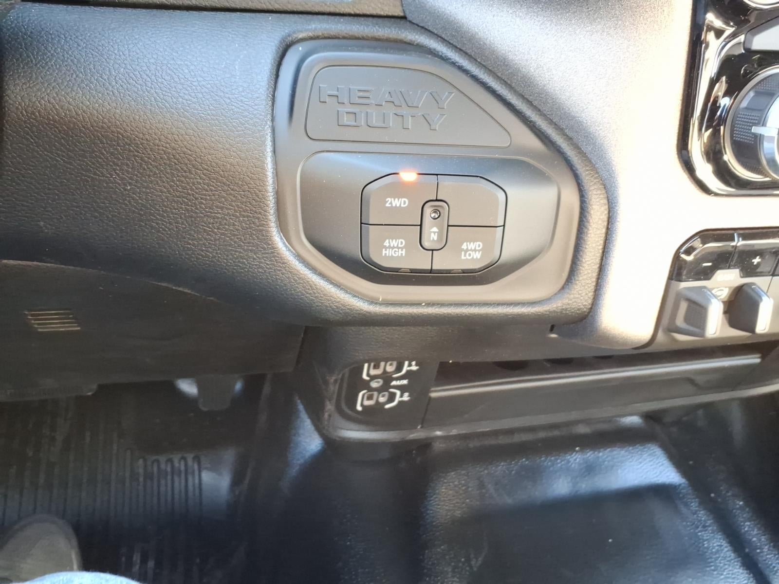 2026 RAM Ram 2500 RAM 2500 TRADESMAN CREW CAB 4X4 6'4' BOX