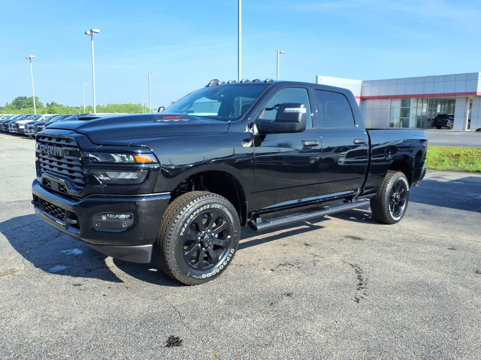 2026 RAM Ram 2500 RAM 2500 BLACK EXPRESS CREW CAB 4X4 6'4' BOX