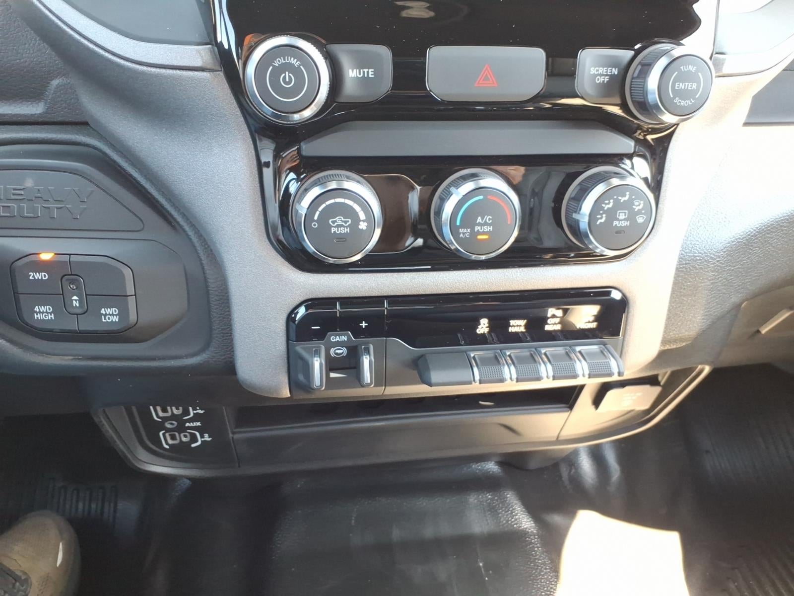 2026 RAM Ram 2500 RAM 2500 TRADESMAN CREW CAB 4X4 6'4' BOX