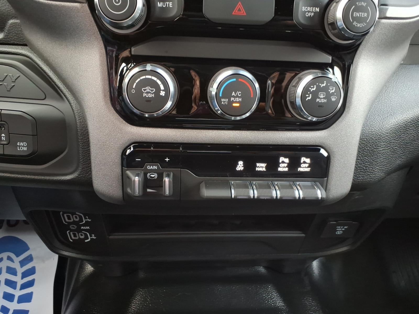 2026 RAM Ram 2500 RAM 2500 TRADESMAN CREW CAB 4X4 6'4' BOX