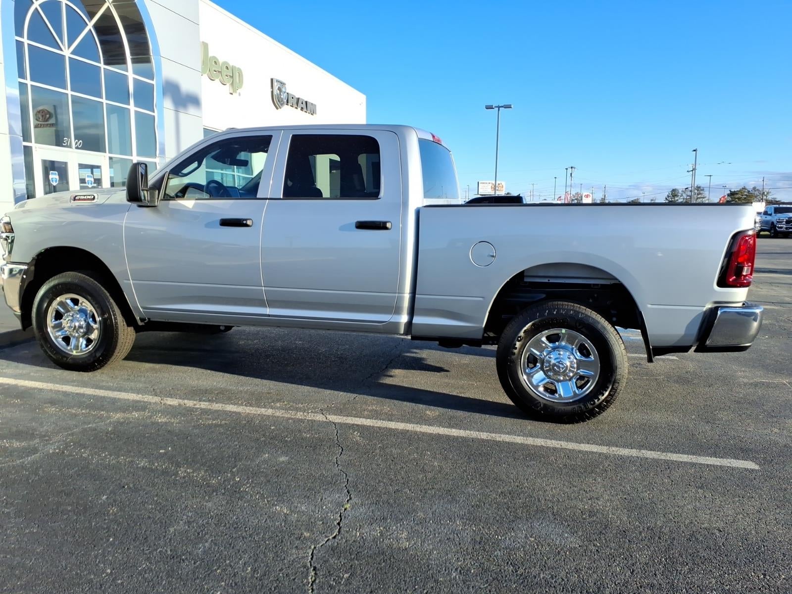 2026 RAM Ram 2500 RAM 2500 TRADESMAN CREW CAB 4X4 6'4' BOX